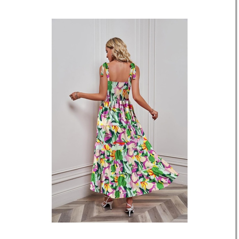 Vibrant Maxi Dress - Picture 3 of 4